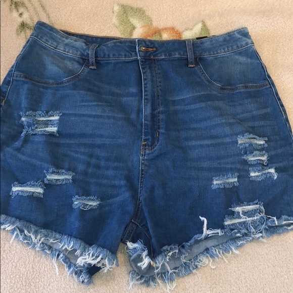 Fashion nova denim shorts - Picture 1 of 2